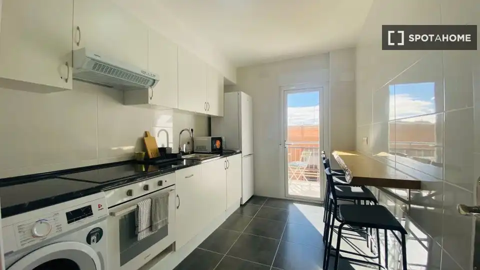 Cocina de Piso de alquiler en Madrid con Aire acondicionado, Calefacción y Amueblado