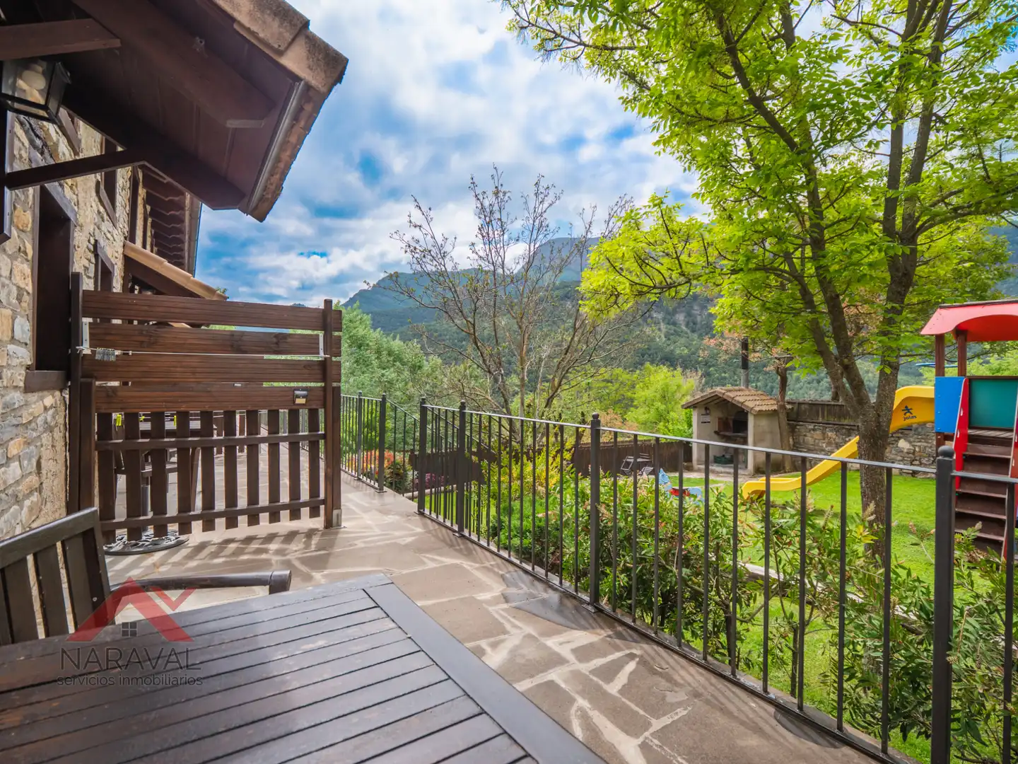 Terraza de Casa o chalet en venta en Fiscal con Aire acondicionado, Calefacción y Jardín privado