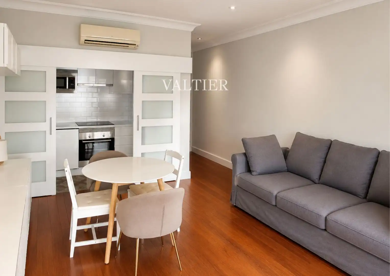 Sala de estar de Ático en venta en Madrid con Aire acondicionado, Calefacción y Terraza