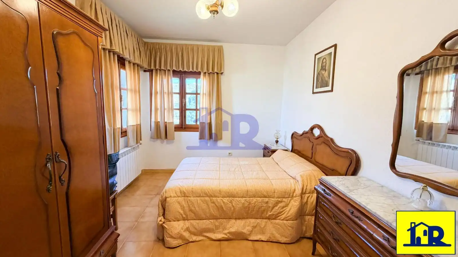 Habitación de Casa o chalet en venta en Fuentes con Calefacción, Terraza y Trastero