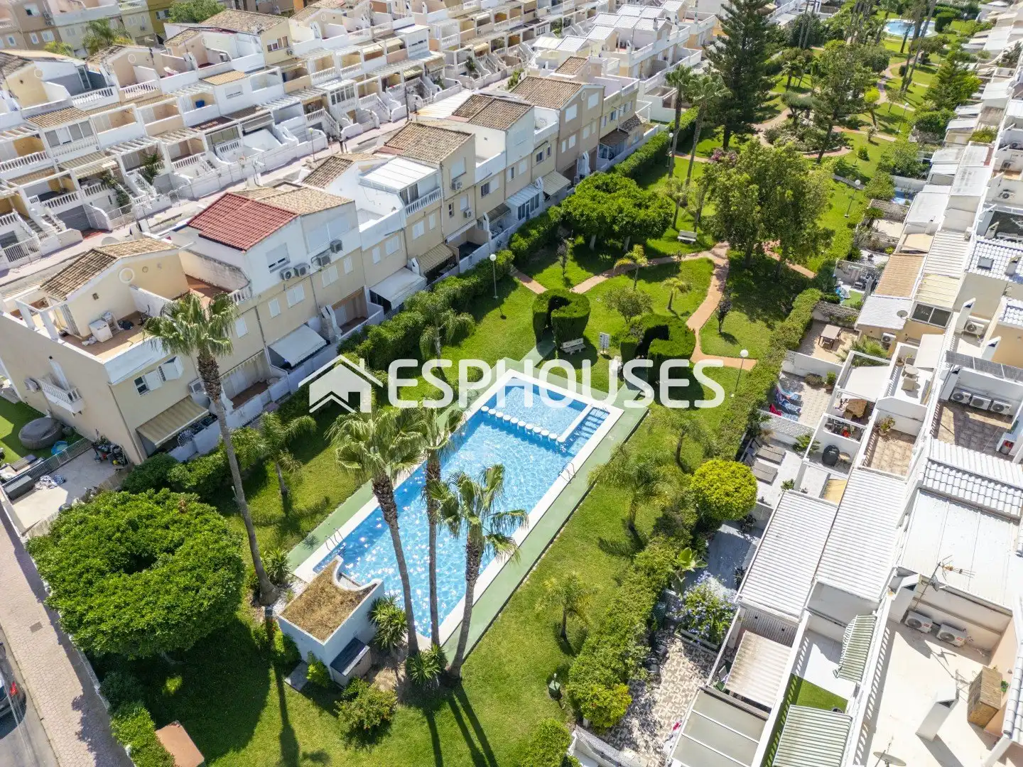 Semi-detached house with terrace for sale in El Moncayo - El Pòrtic, imagen 4