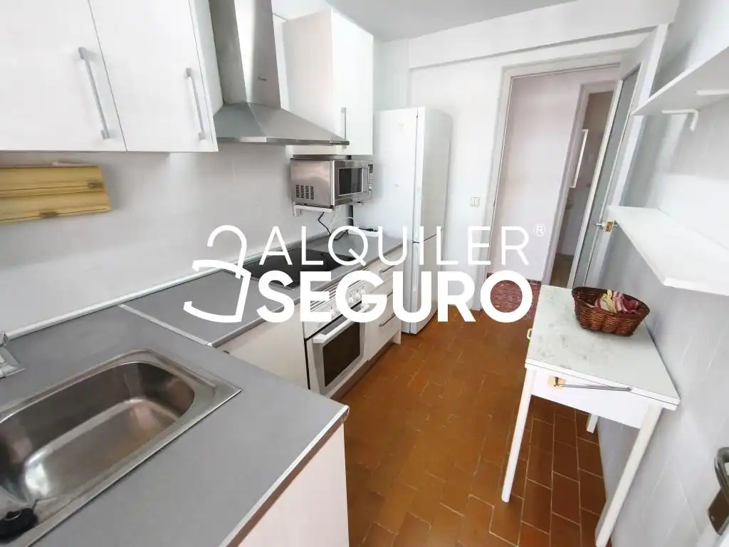 Cocina de Ático de alquiler en El Campello con Terraza y Amueblado