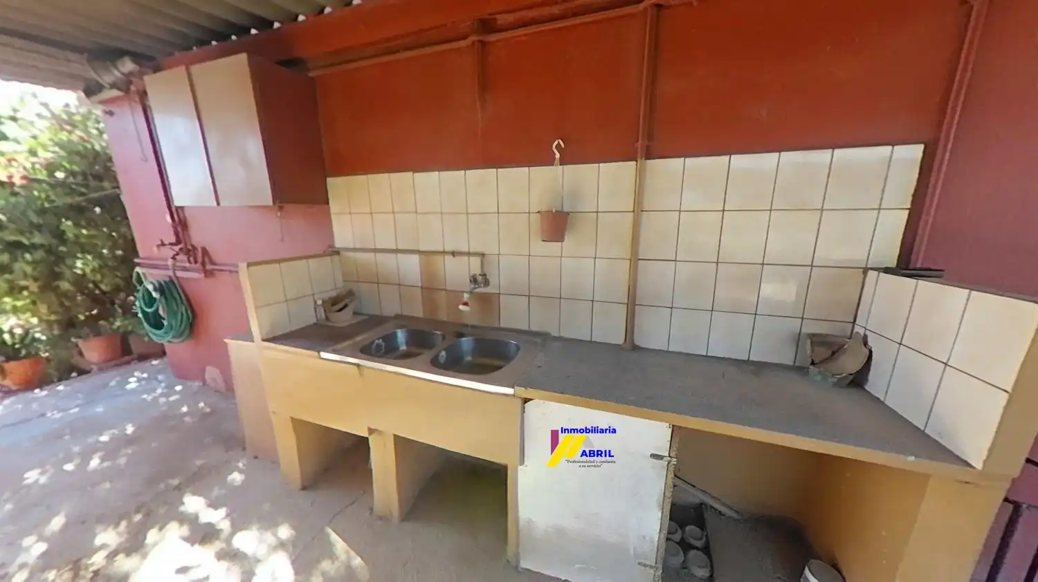 Cuina de Casa o xalet en venda en Valencia