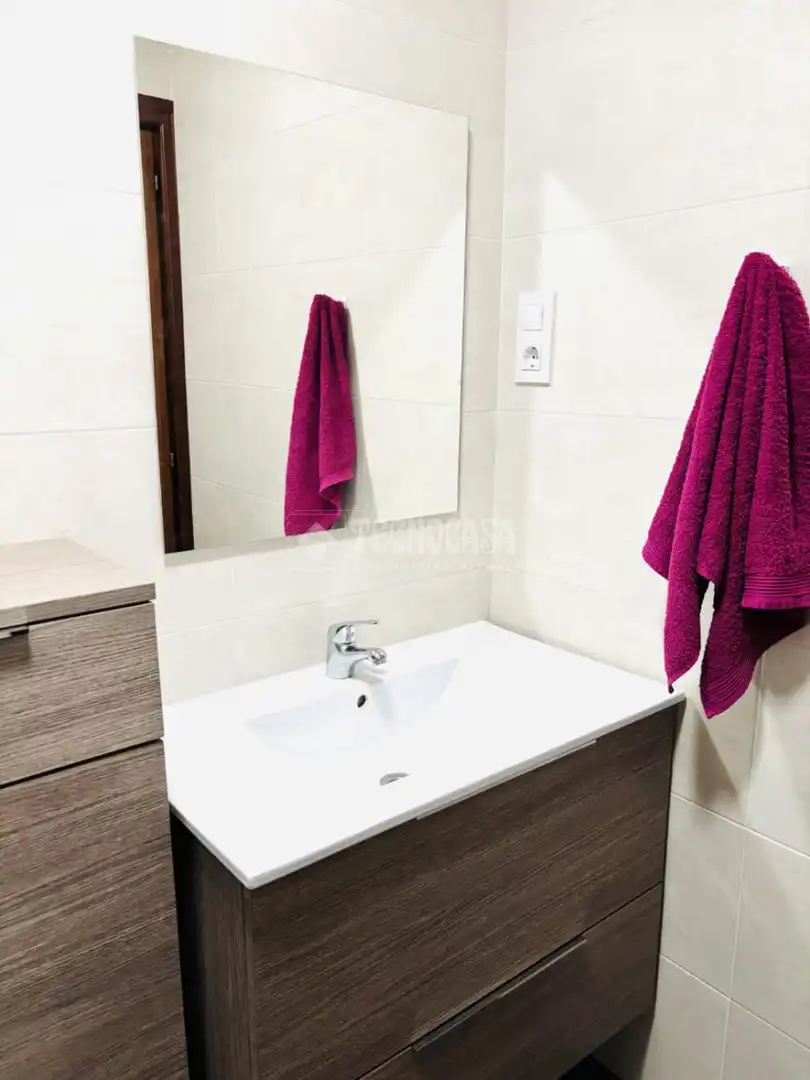 Bathroom of Flat for sale in Zaragoza  with Heating