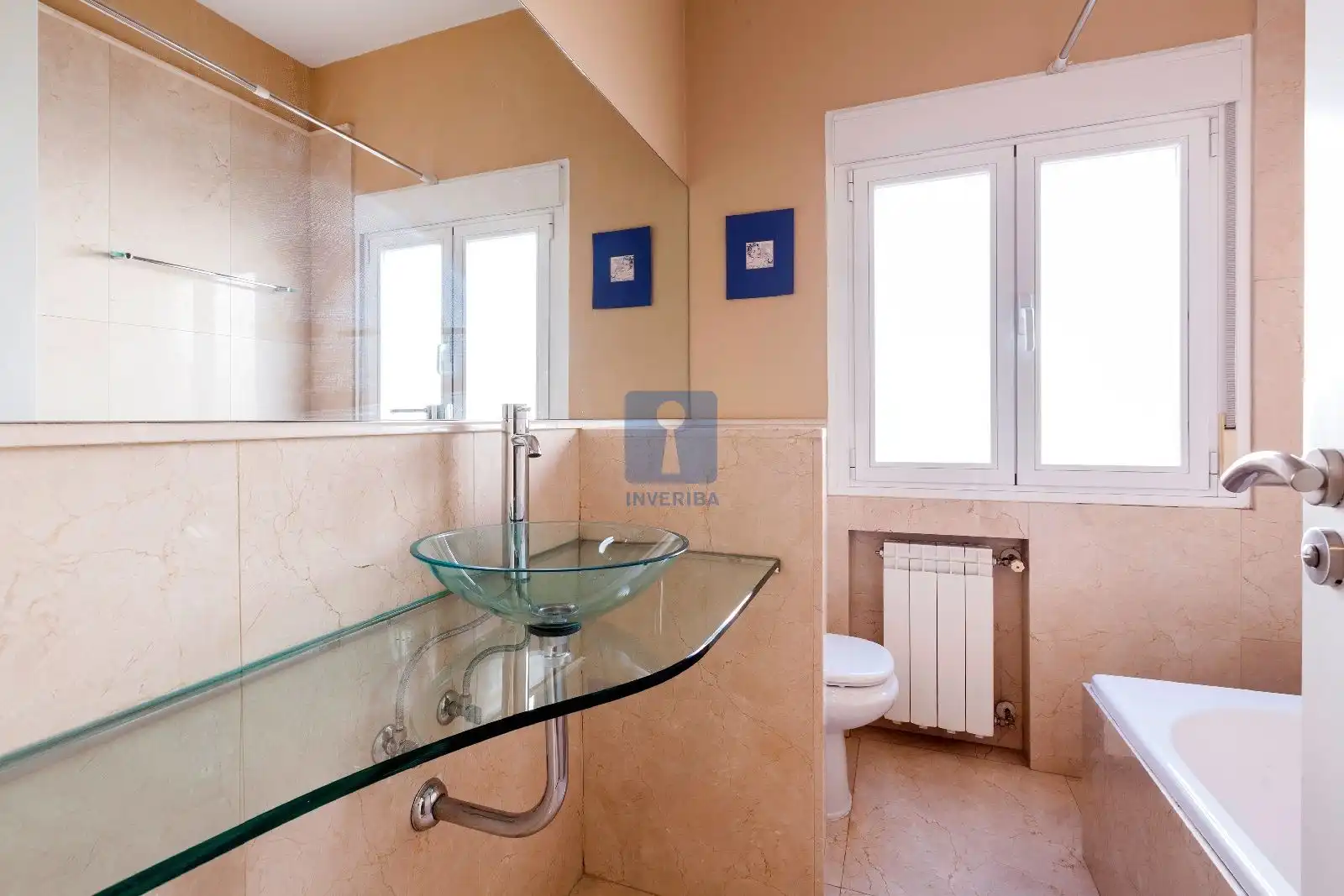 Bathroom of Attic for rent in Madrid  with Air Conditioner, Heating and Storage room