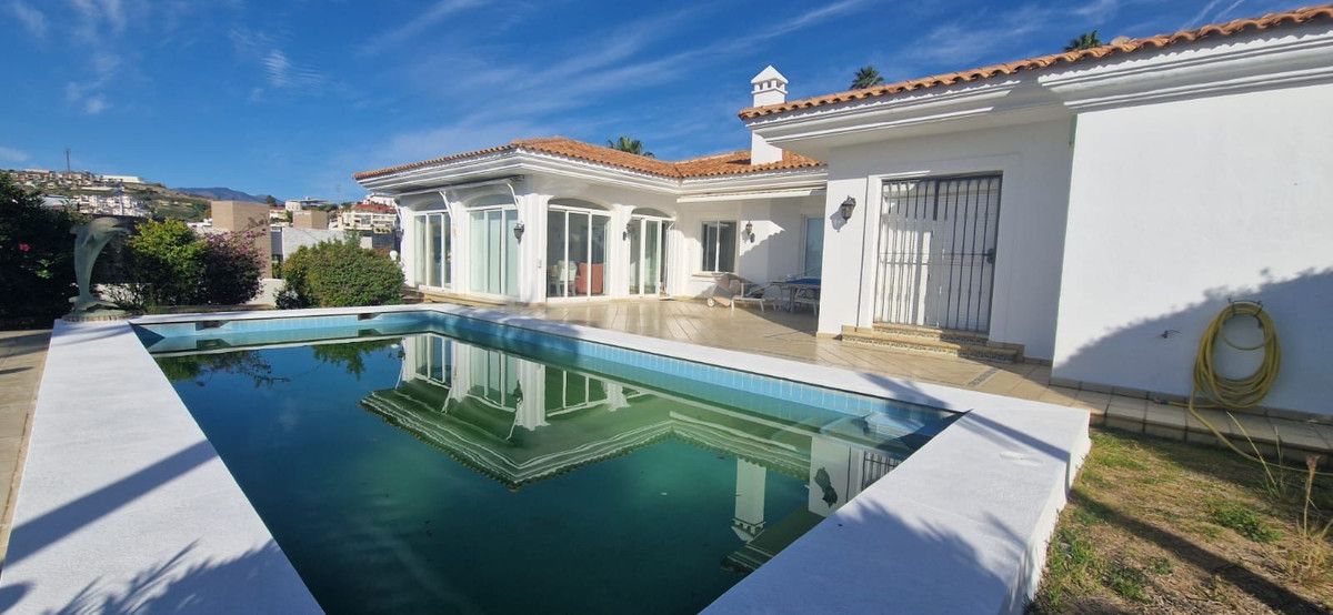 Exterior view of House or chalet to rent in Benahavís  with Air Conditioner, Private garden and Swimming Pool