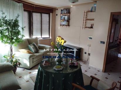 Sala d'estar de Pis en venda en Guijuelo amb Calefacció