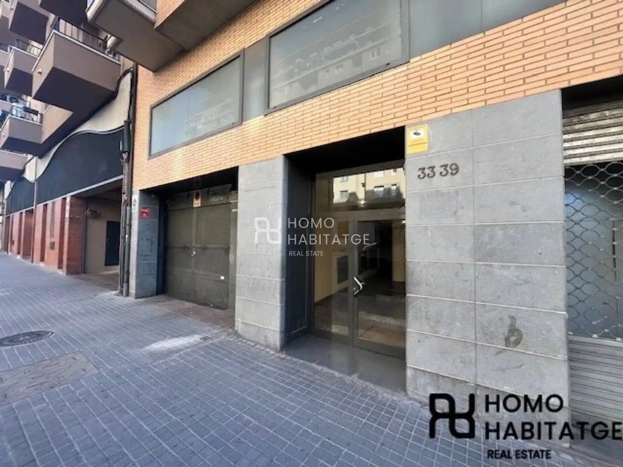 Exterior view of Garage for sale in Sabadell  with Alarm