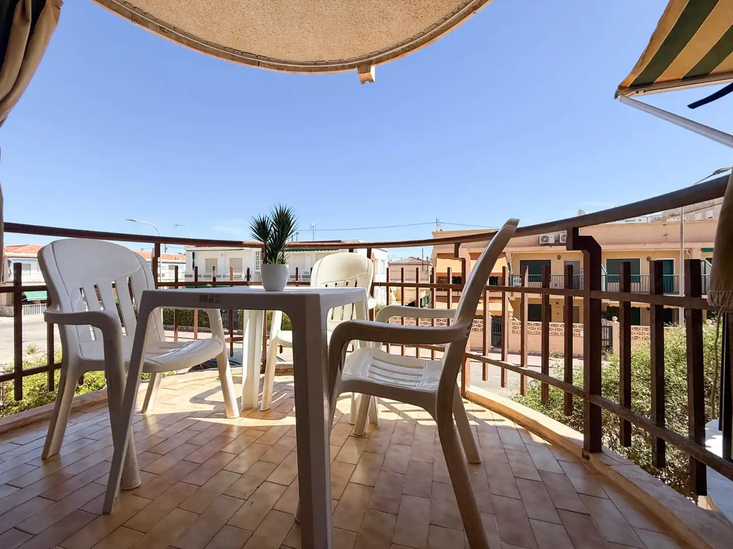 Apartamento con terraza en venta en Calle NOVELDA, imagen 2