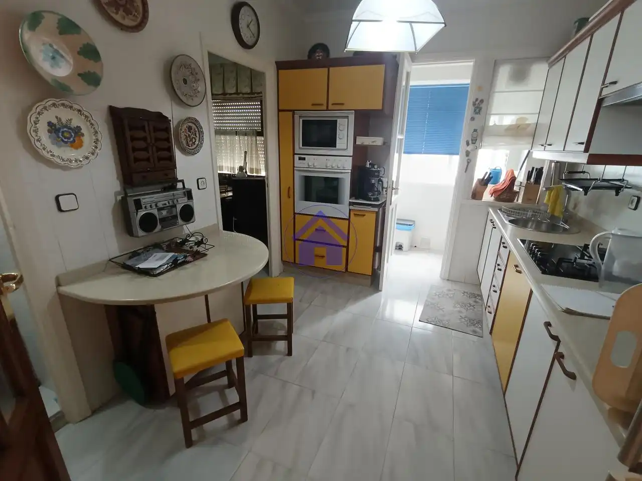 Kitchen of Flat for rent in Vigo   with Heating, Parquet flooring and Terrace