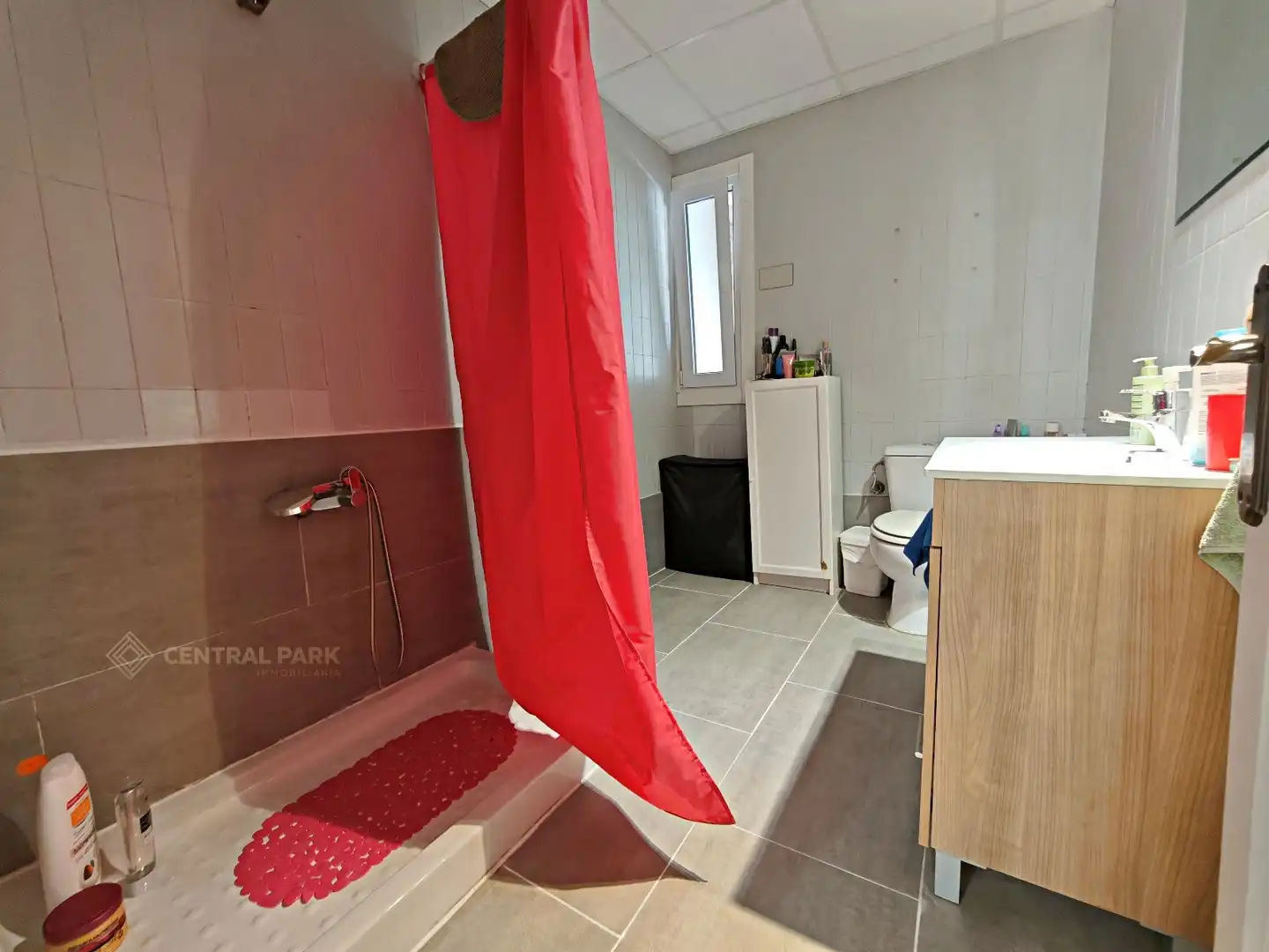 Bany de Casa o xalet en venda en Pacs del Penedès amb Calefacció, Terrassa i Traster