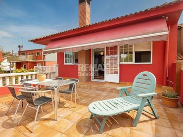 Casa bifamiliare con giardino in vendita a Rúa Manuel Costas Bastos