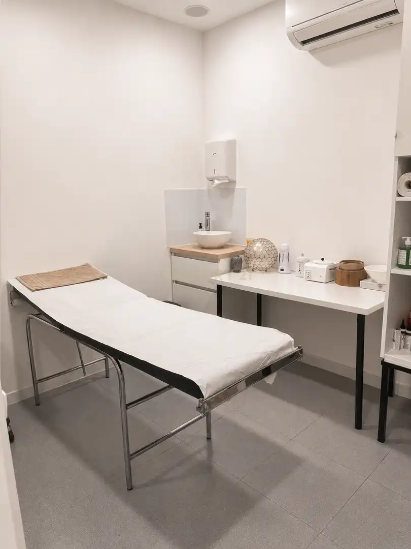 Habitación de Local de alquiler en Sant Cugat del Vallès con Aire acondicionado