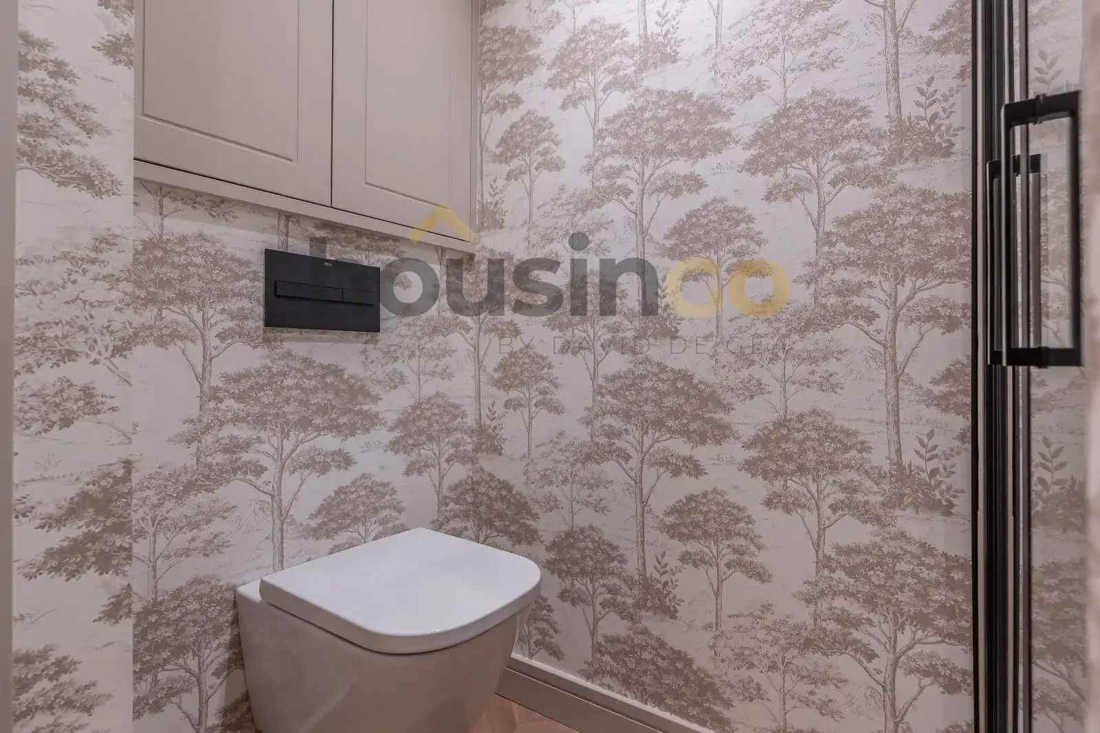 Bathroom of Flat for sale in Madrid  with Air Conditioner, Heating and Terrace