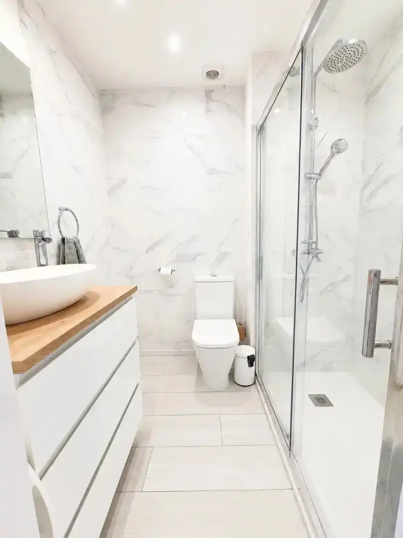 Bathroom of Apartments for sale in Calvià  with Air Conditioner and Terrace