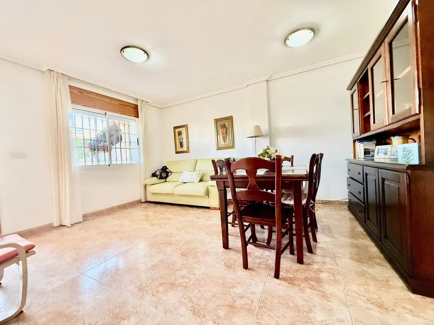 Sala de estar de Casa adosada en venta en Pilar de la Horadada con Aire acondicionado, Calefacción y Jardín privado