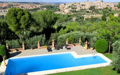 Swimming pool of House or chalet for sale in  Toledo Capital  with Air Conditioner, Heating and Private garden