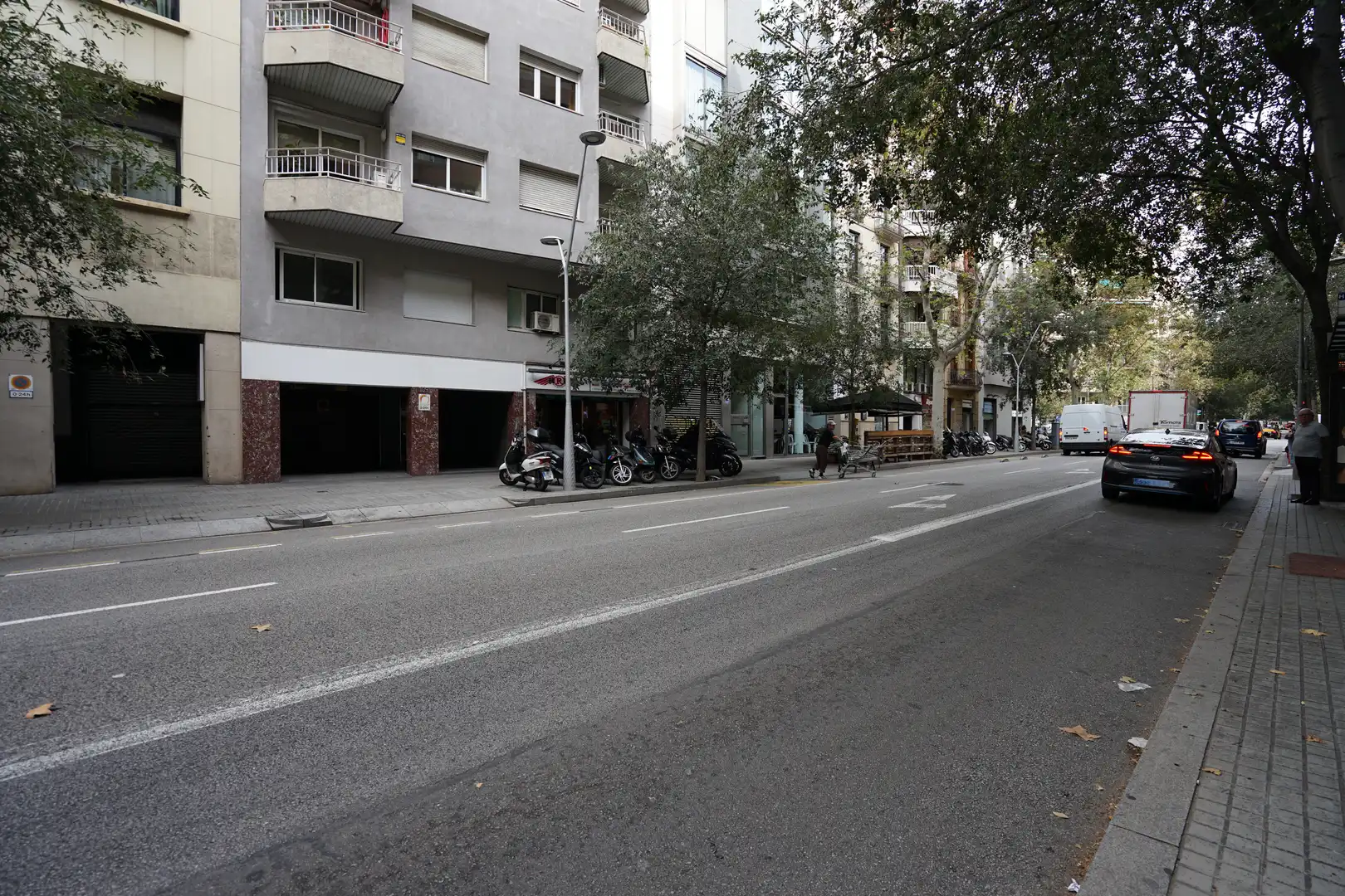 Garage zum Verkauf in Carrer de València, L'Antiga Esquerra de l'Eixample