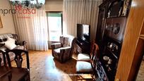 Sala d'estar de Pis en venda en Segovia Capital amb Terrassa i Balcó