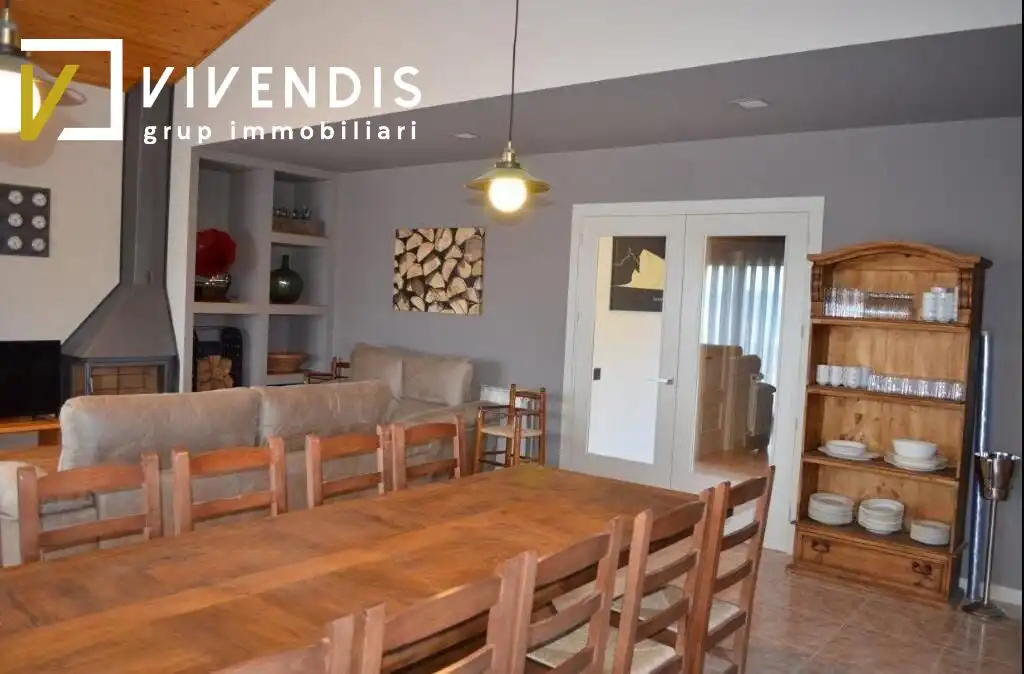 Houses for sale in Les Oluges  with Heating, Private garden and Storage room