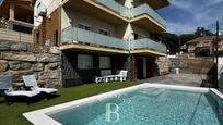 Swimming pool of House or chalet for sale in Mataró  with Air Conditioner, Swimming Pool and Balcony