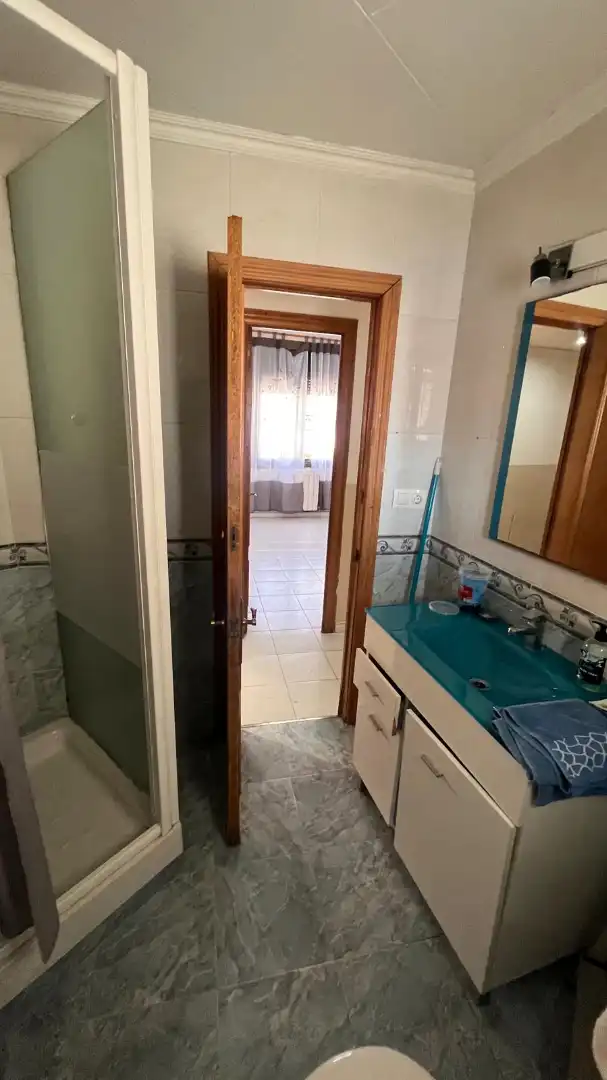 Bathroom of Flat for sale in Sant Andreu de la Barca  with Air Conditioner, Heating and Balcony