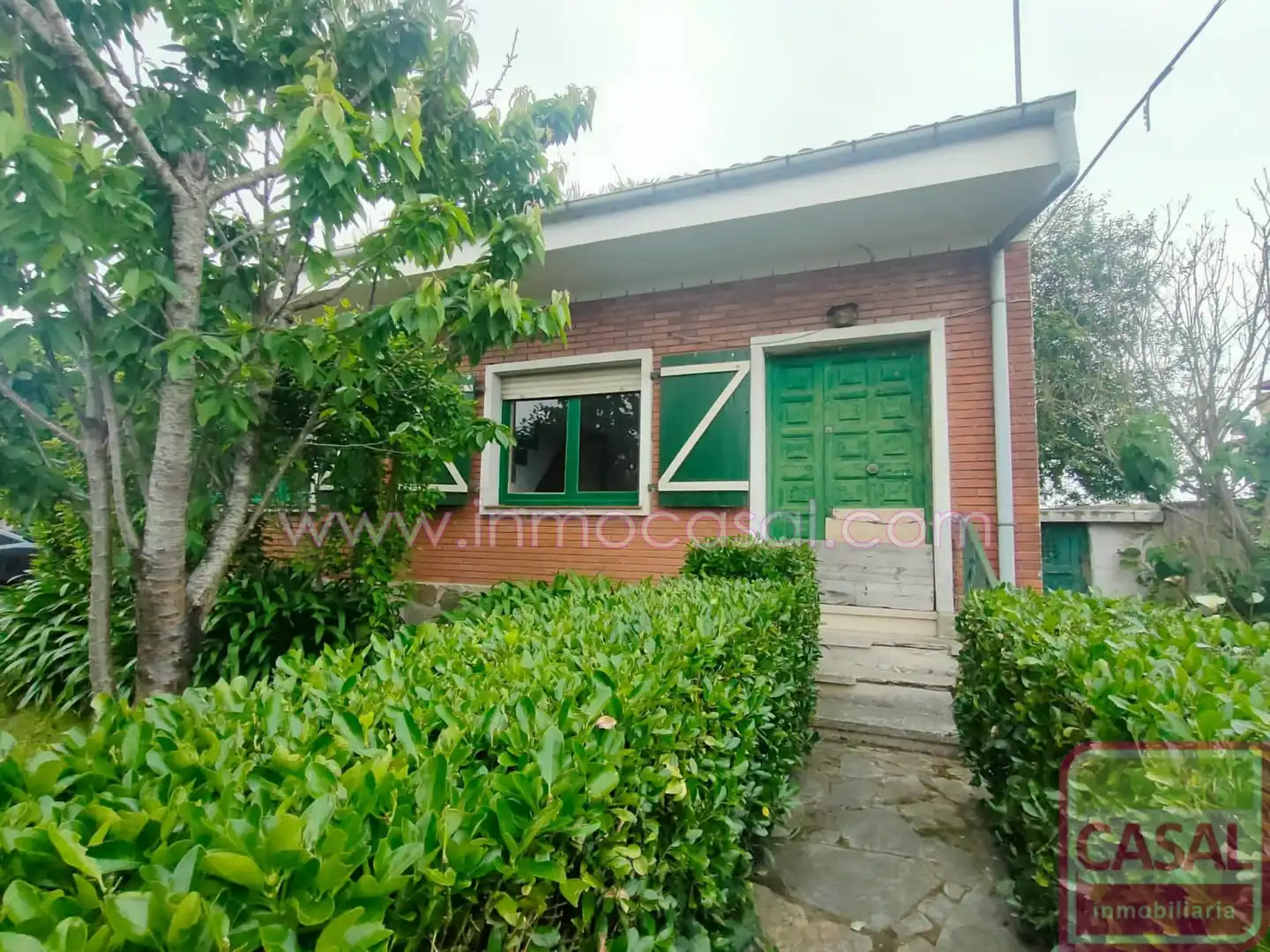 Vista exterior de Casa o chalet en venta en Avilés con Calefacción y Terraza