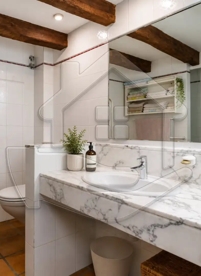 Casa adosada en venta en Carrer del Perelló, Vilablareix