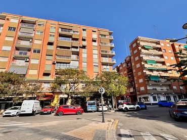 Local comercial en venda a Carrer de Concha Espina 10