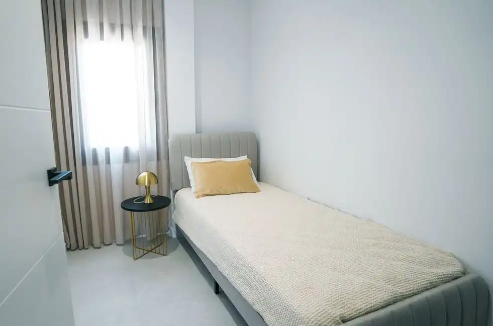 Habitación de Ático en venta en Marbella con Aire acondicionado, Terraza y Trastero
