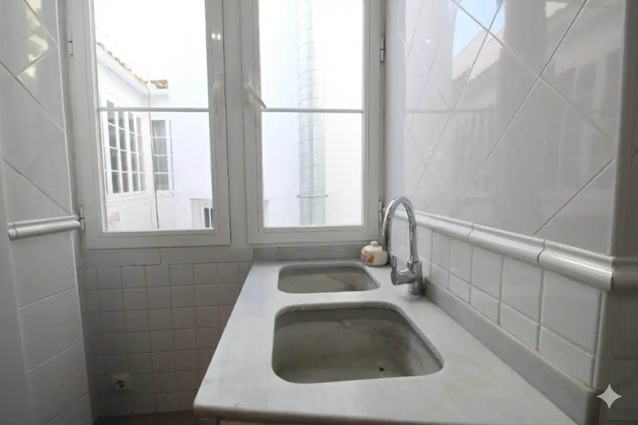 Piso de alquiler en MARQUES DE LARIOS, Centro Histórico