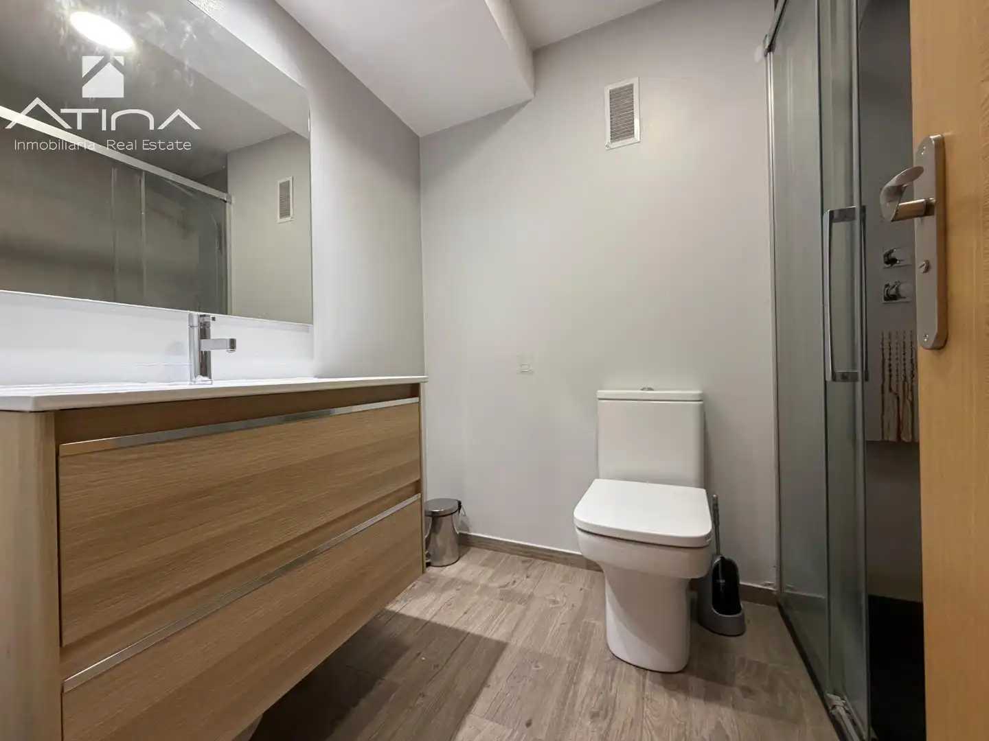 Baño de Piso en venta en Gandia con Aire acondicionado, Calefacción y Terraza
