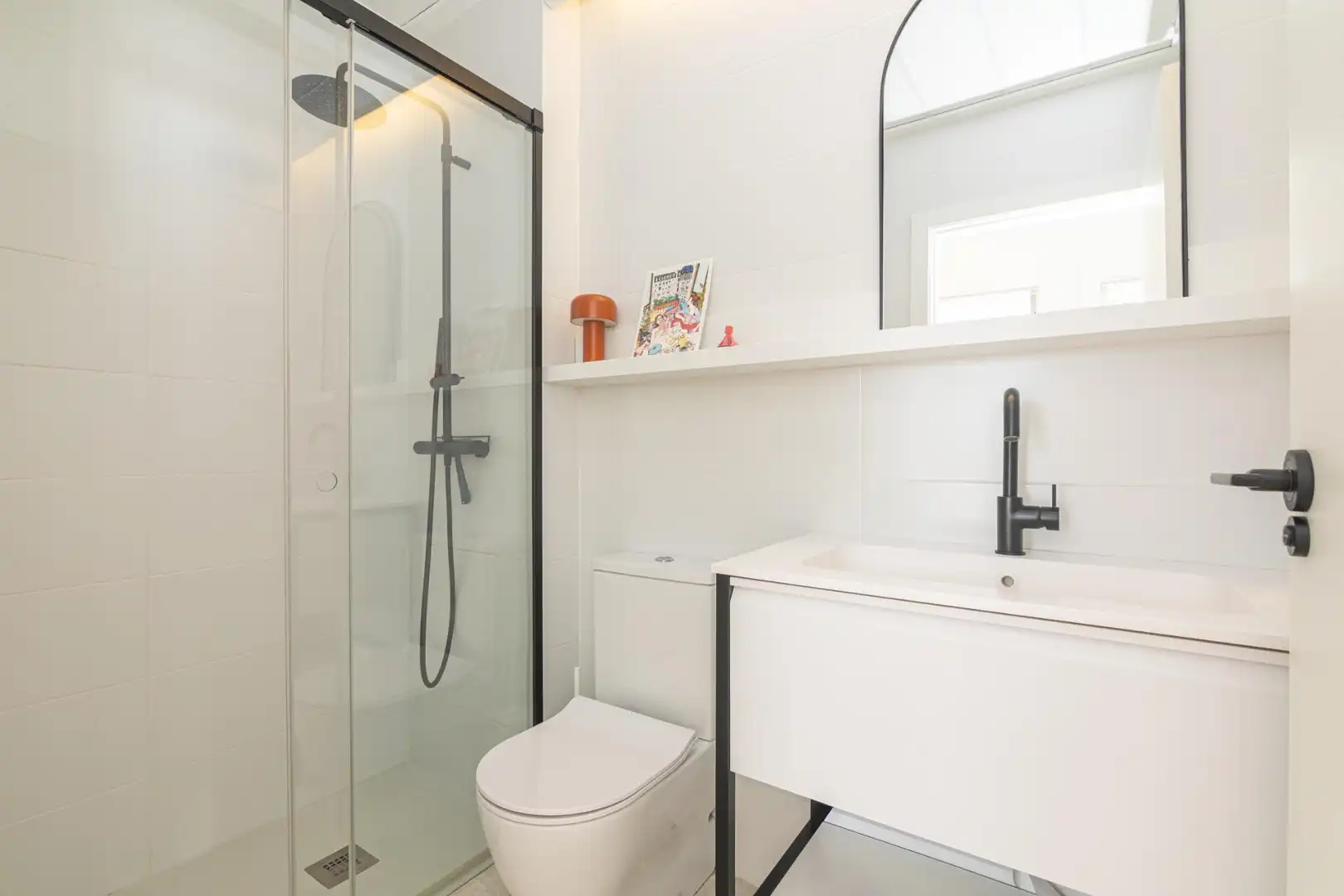 Bathroom of Ground floor for sale in Elche / Elx  with Air Conditioner, Heating and Private garden