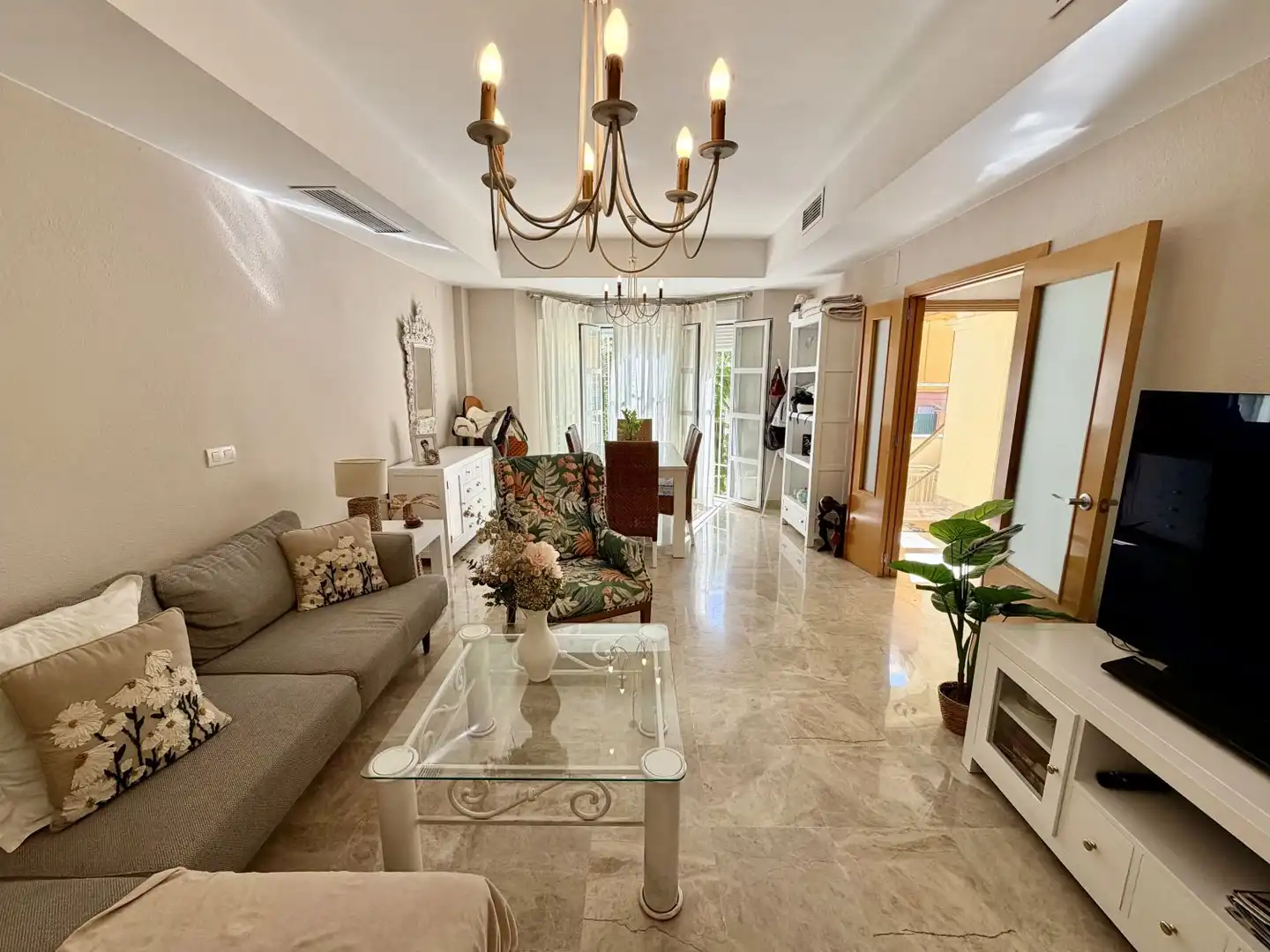 Casa amb piscina en venda a Aljamar