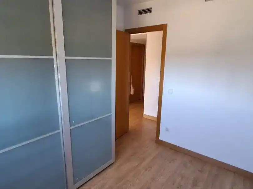 Bedroom of Flat for sale in  Madrid Capital  with Air Conditioner and Swimming Pool