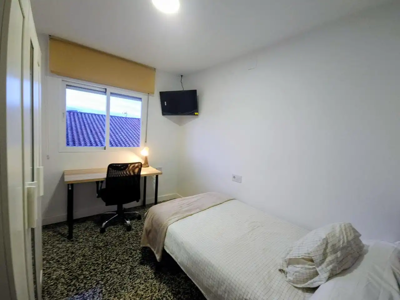 Habitación en Aristoteles, Cerrillo de Maracena - Periodistas