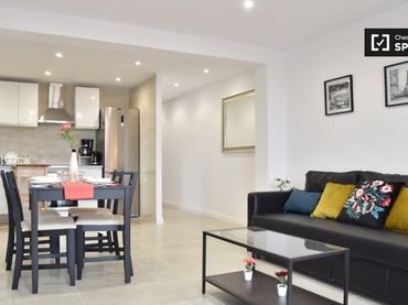 Appartamento con balcone in affitto a Poblats Marítims