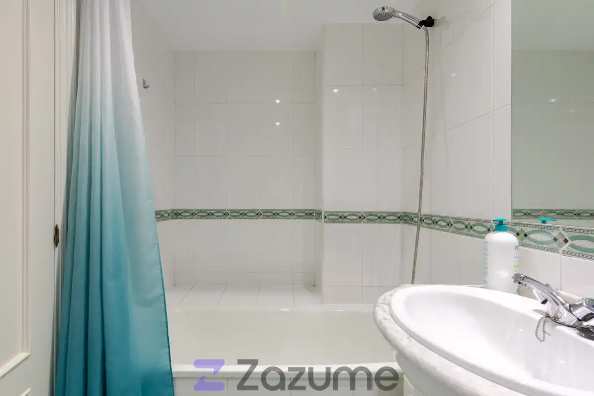 Baño de Piso de alquiler en Móstoles con Aire acondicionado, Calefacción y Parquet