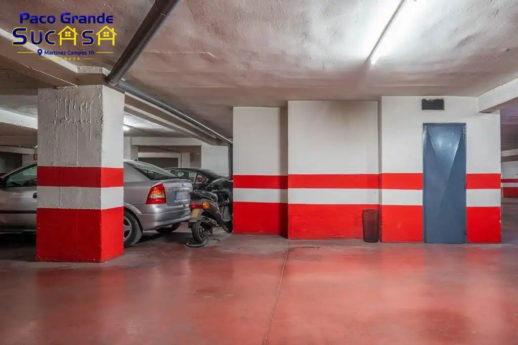 Aparcament de Garatge en venda en Granada