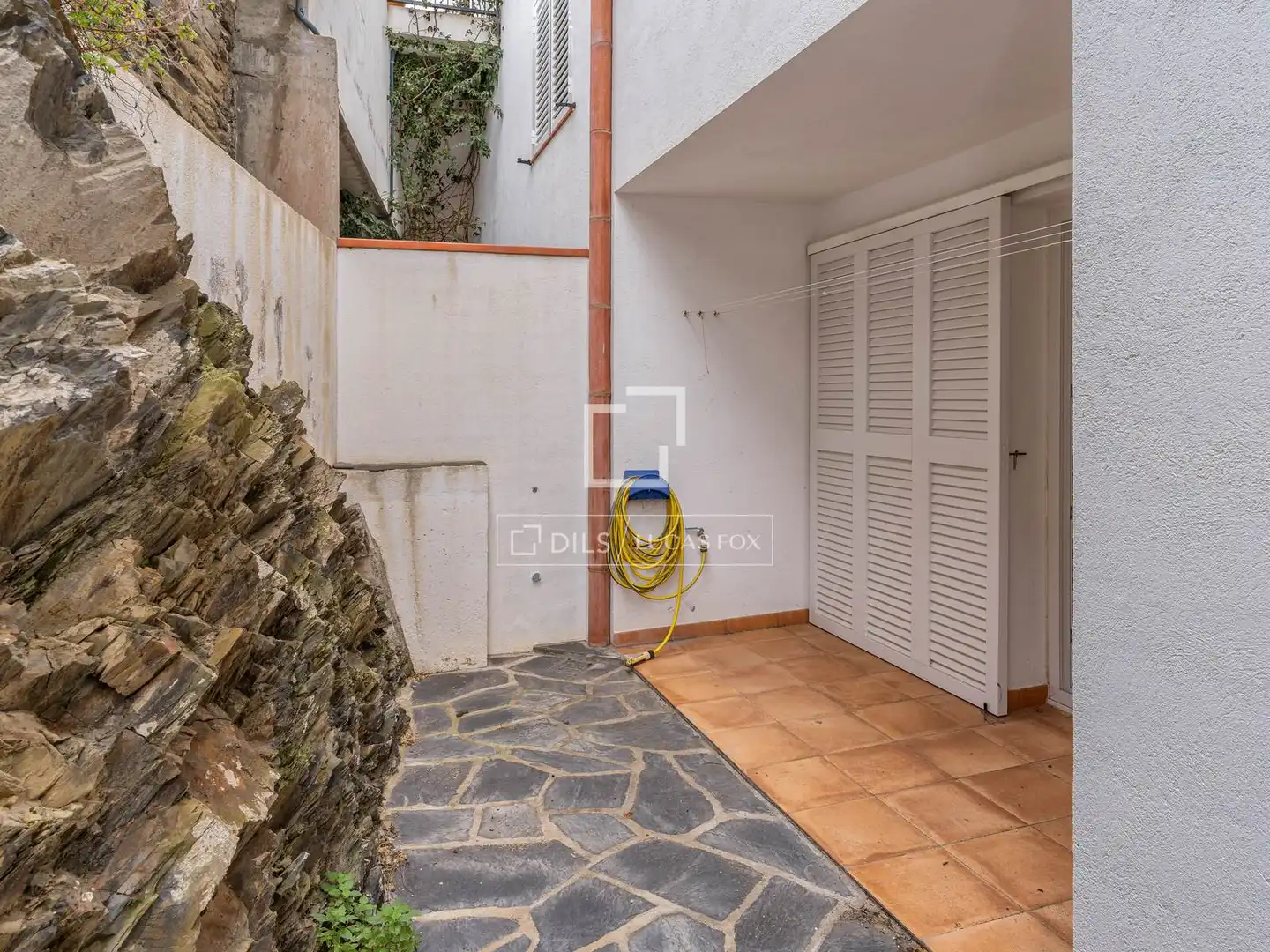 Exterior view of Houses for sale in Cadaqués  with Air Conditioner, Heating and Terrace