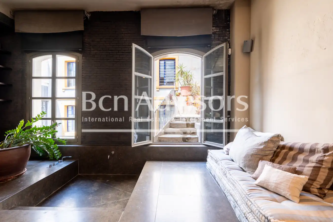 Außenansicht von Dachboden zur Miete in Barcelona mit Klimaanlage, Heizung und Terrasse