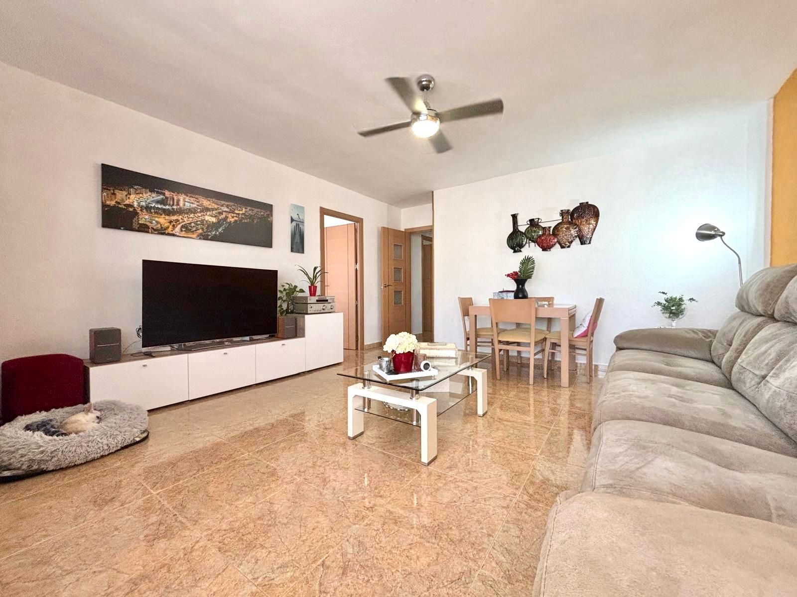 Living room of Flat for sale in Benalmádena  with Air Conditioner and Terrace