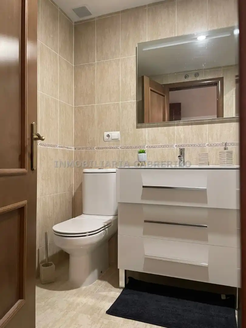 Bathroom of Flat for sale in Sojuela, La Rioja