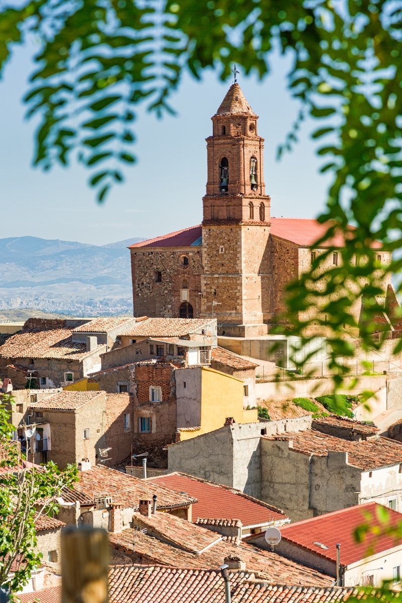 Vista exterior de Finca rústica en venda en Olvés amb Calefacció, Terrassa i Moblat