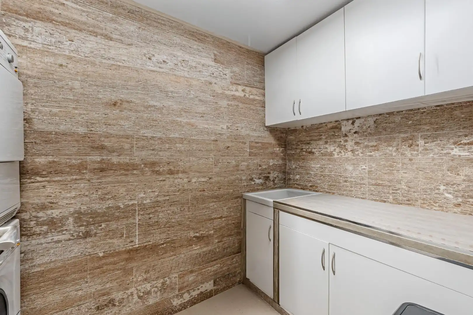 Cocina de Casa adosada en venta en Pozuelo de Alarcón con Aire acondicionado, Calefacción y Piscina