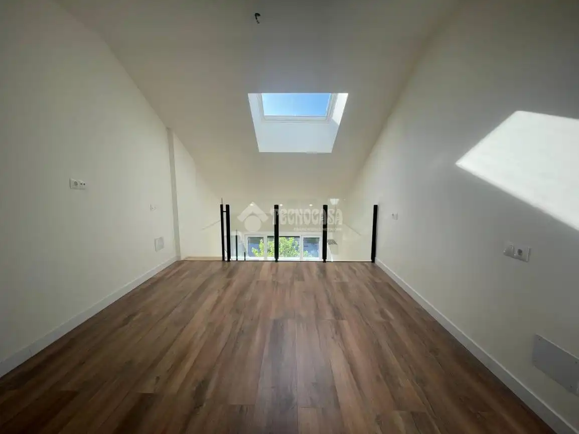 Duplexes for rent in San Sebastián de los Reyes  with Air Conditioner and Balcony