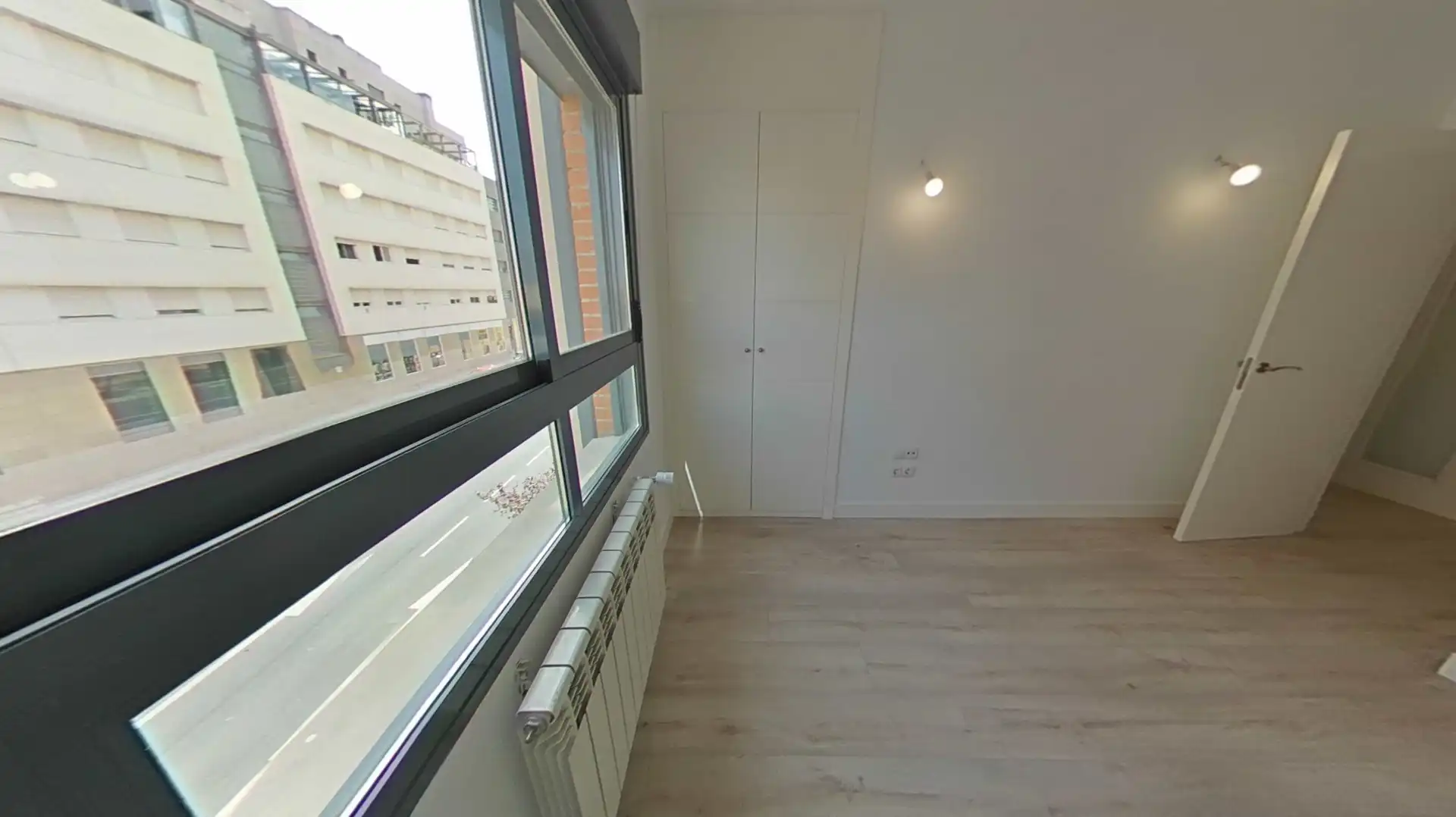 Bedroom of Flat for sale in Madrid  with Air Conditioner, Heating and Parquet flooring