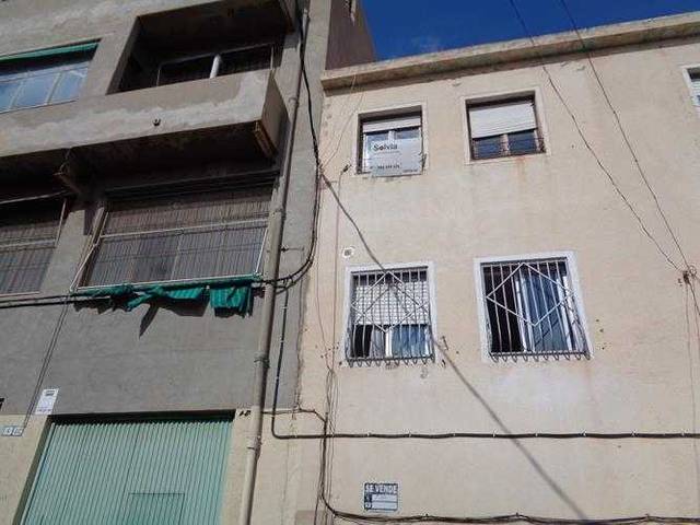 Piso en Venta en C/ Los Claveles en Centro