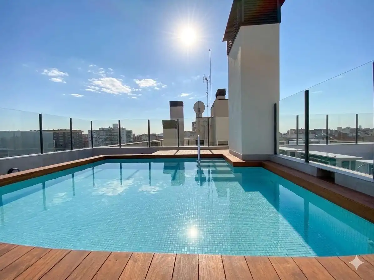 Piscina de Piso de alquiler en Barcelona con Aire acondicionado, Parquet y Balcón