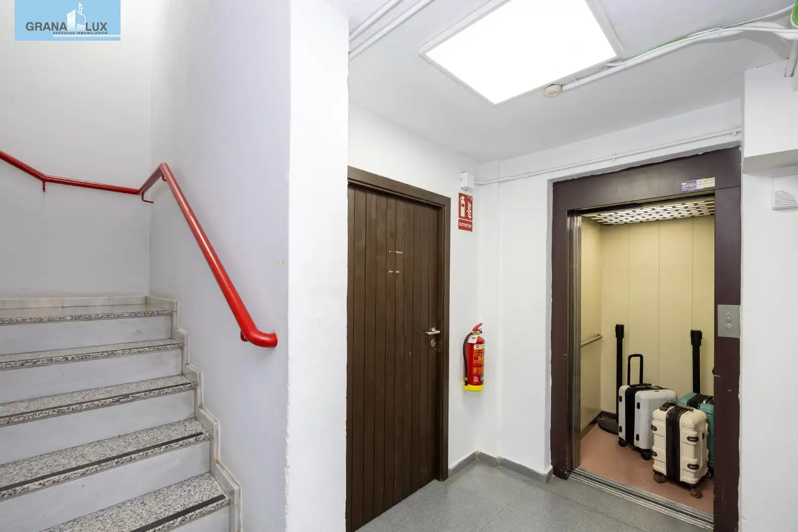 Inmuebles singulares con ascensor en venta en Paseo de la Sabica, imagen 9